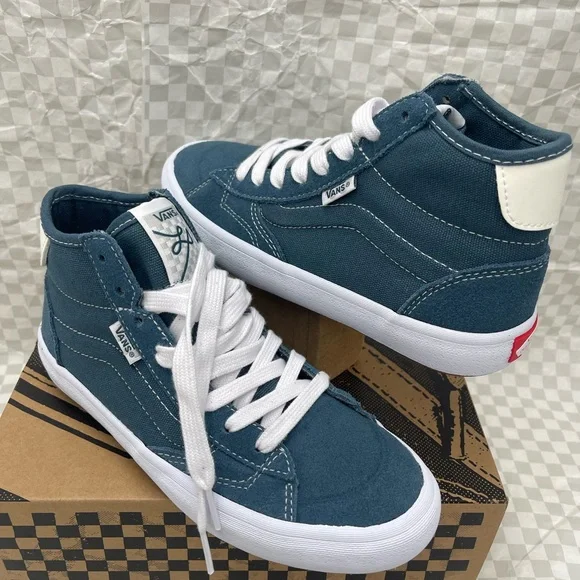 Vans WMNS The Lizzie
Teal Sneakers 
VN0A4BX1TEA
 High-Tops with White Accents - Picture 9 of 16
